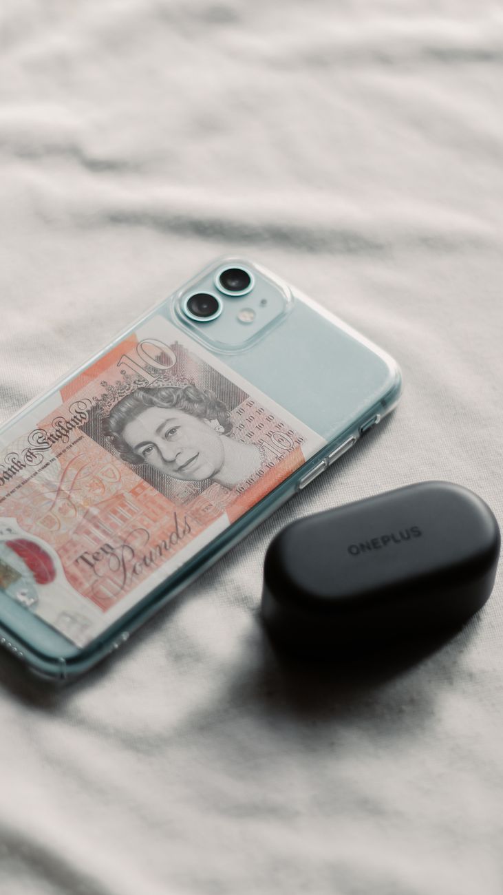 eSIM vs Local SIM Cards: The Ultimate Cost Comparison for Travelers