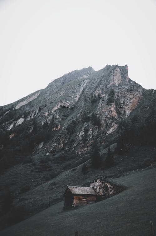 シェルター, 垂直ショット, 山岳の無料の写真素材