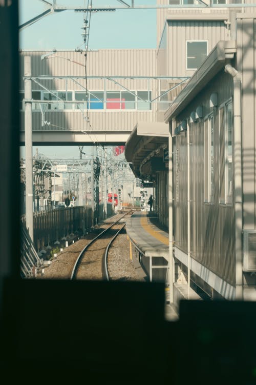 Δωρεάν στοκ φωτογραφιών με αστικός, γραμμές τρένου, γυαλί