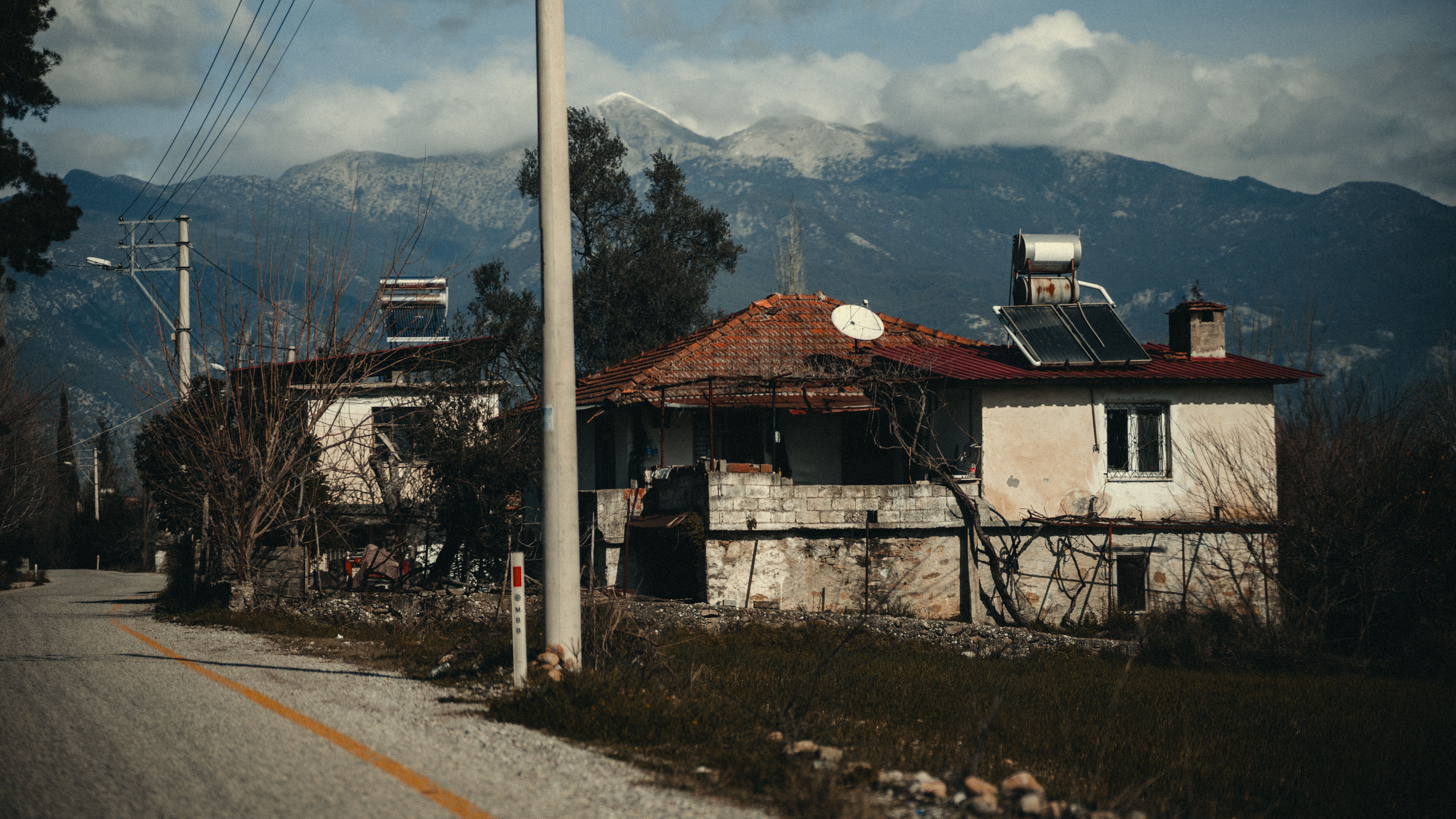 Balıkesir'de 4 büyüklüğünde deprem meydana geldi