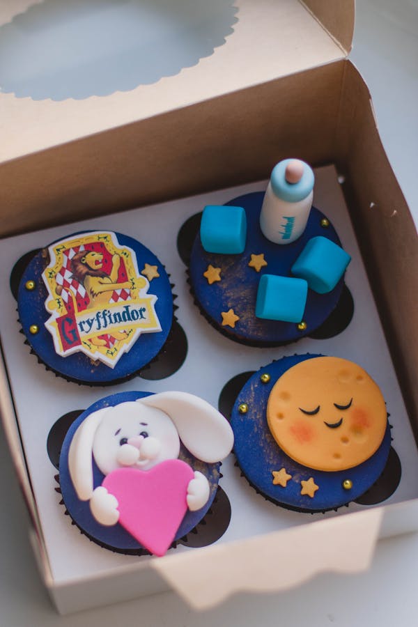 Round Baby Shower Cupcakes