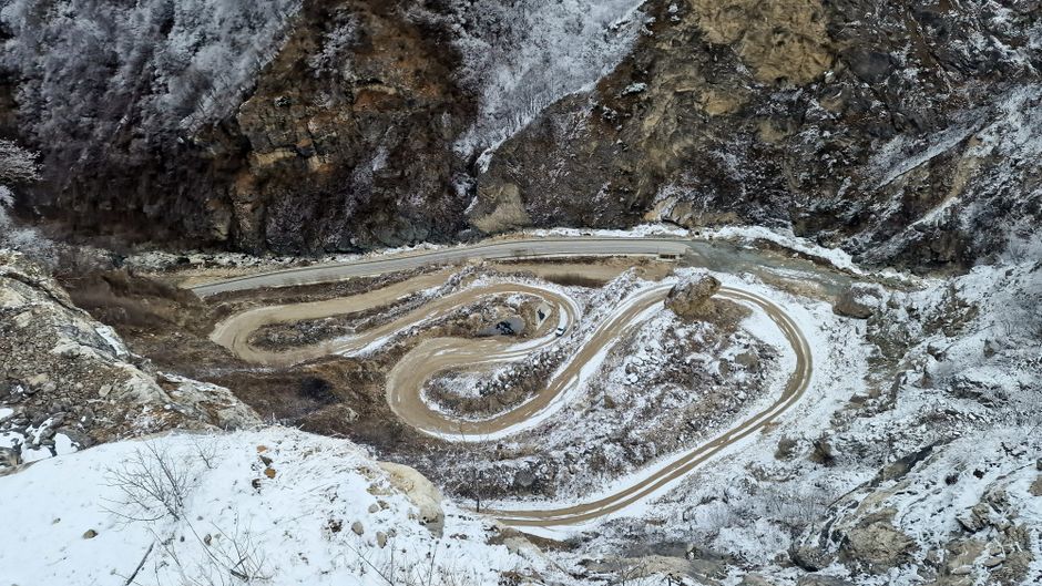 Kangding Sichuan — Zheduo Pass and Mountain Drive (折多山)