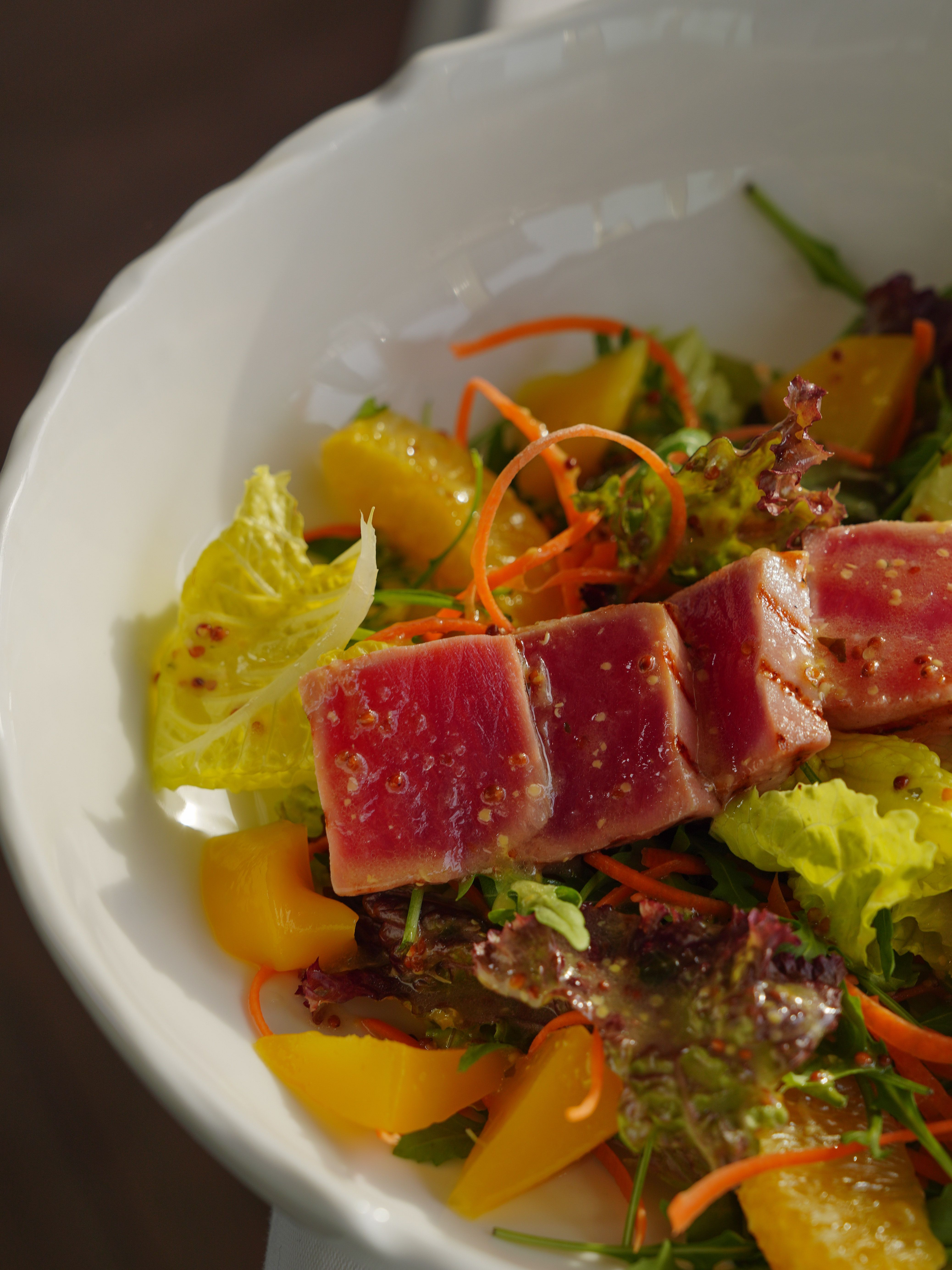 Seared Tuna With Citrus and Greens