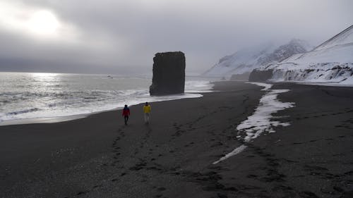 Základová fotografie zdarma na téma černá písečná pláž, cestování, cestovat po islandu