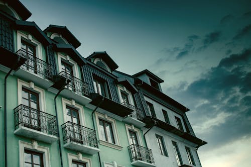 A building with balconies and balconies on the roof