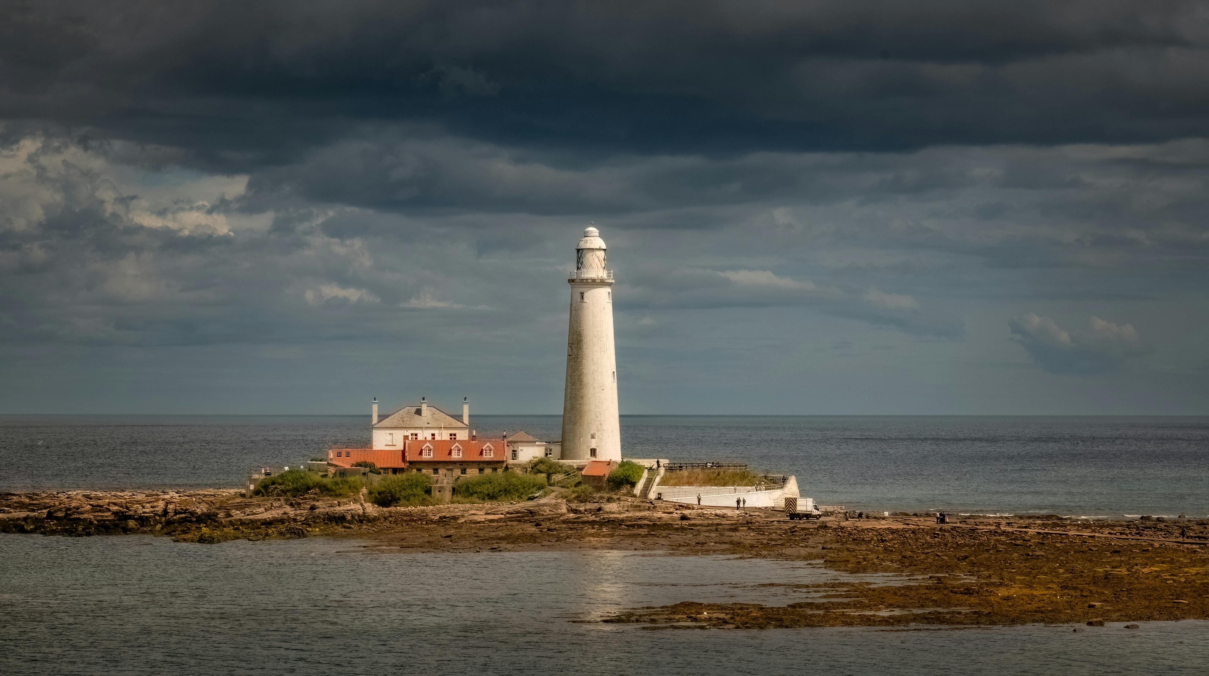 Rose Island Lighthouse trust launches executive director search ahead of milestone 2026 season — Photo by Ray Bilcliff on Pex