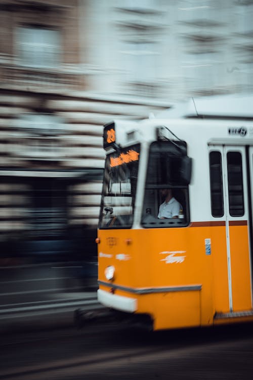 公共交通工具, 匈牙利, 垂直拍攝 的 免費圖庫相片