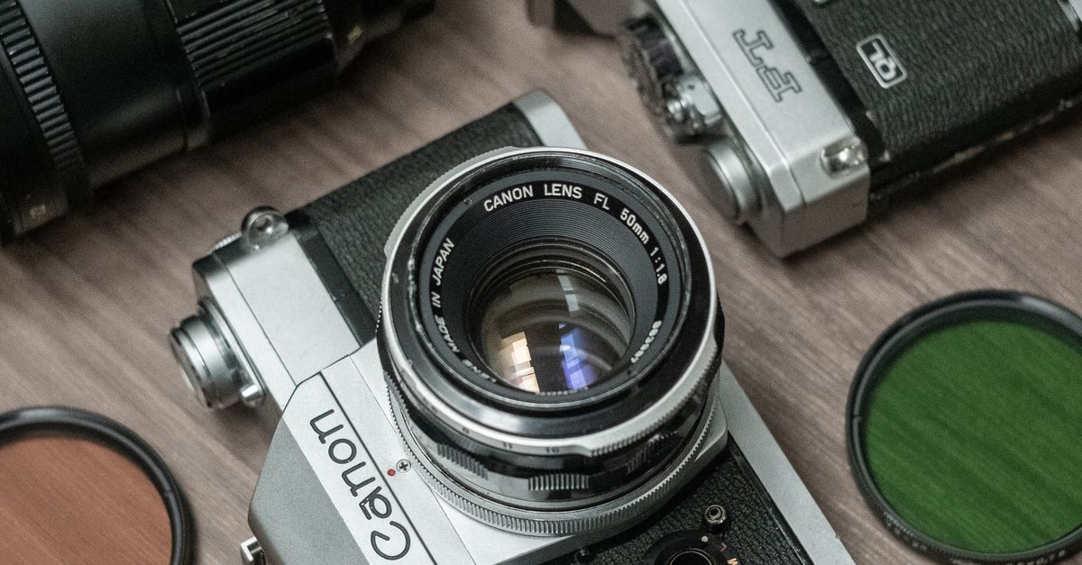 Silver Camera Screen Silver Canon Cameras · Free Stock Photo