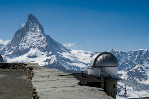 Fotos de stock gratuitas de Alpes, cielo limpio, edificio