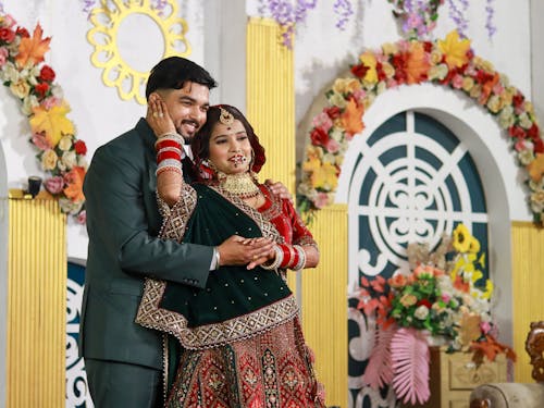 Безкоштовне стокове фото на тему «весільна сукня, жінка, індуський»