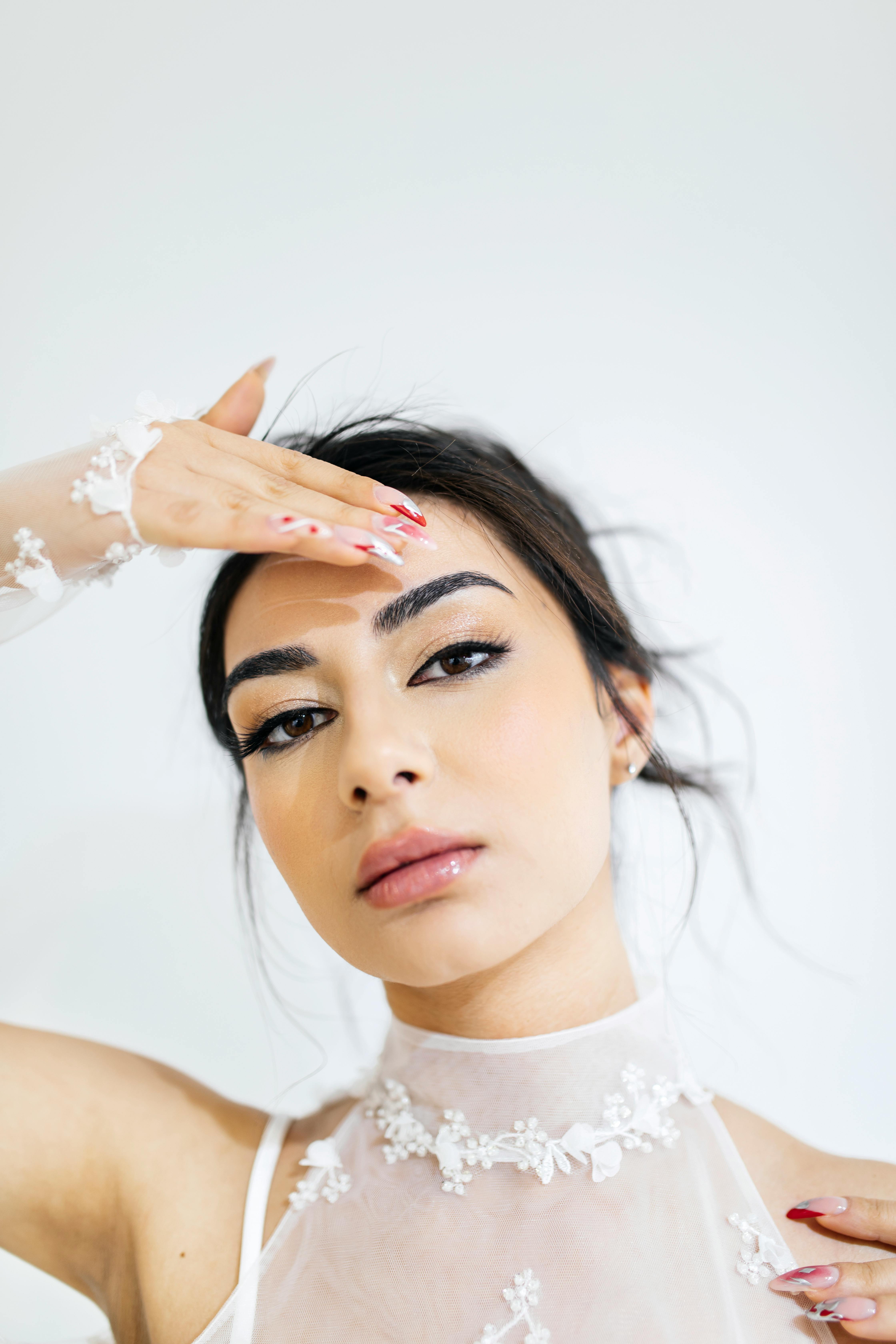 primele declarații ale artistului Este foarte, foarte frumoasă