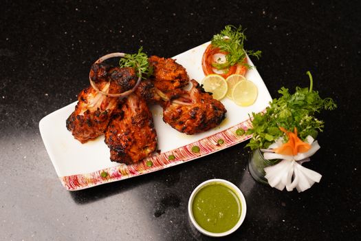 Curry vert thaï au poulet et légumes