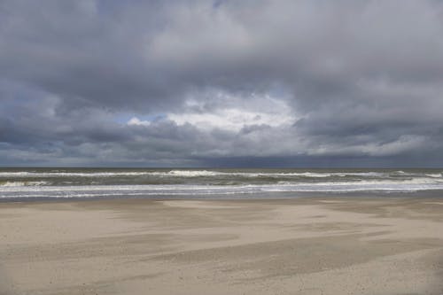 Бесплатное стоковое фото с береговая линия, горизонт, море