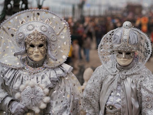 Kostnadsfri bild av folkmassa, kostym, krona