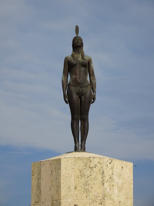 Monumento India Catalina in Cartagena