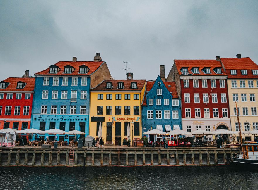 Koppenhága Nyhavn és Tivoli: Tökéletes egynapos útvonal – Copenhagen Nyhavn colorful houses waterfront