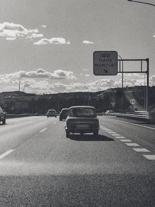Δωρεάν στοκ φωτογραφιών με vintage, ασπρόμαυρο, αυτοκινητόδρομος