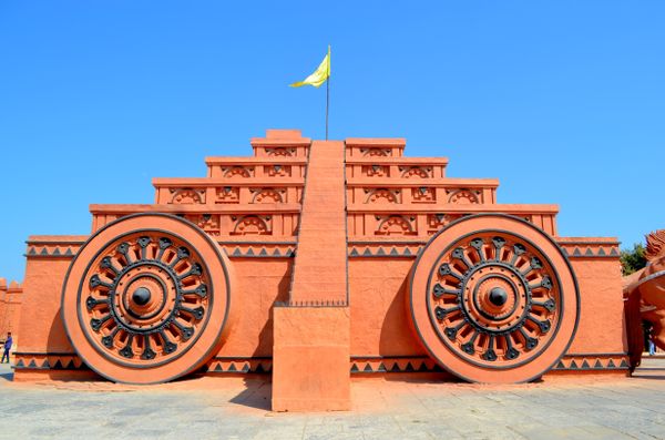 Deccan Heritage & Sacred Peaks: Premium - 7 Day Hyderabad & Tirupati Circuit - Stays