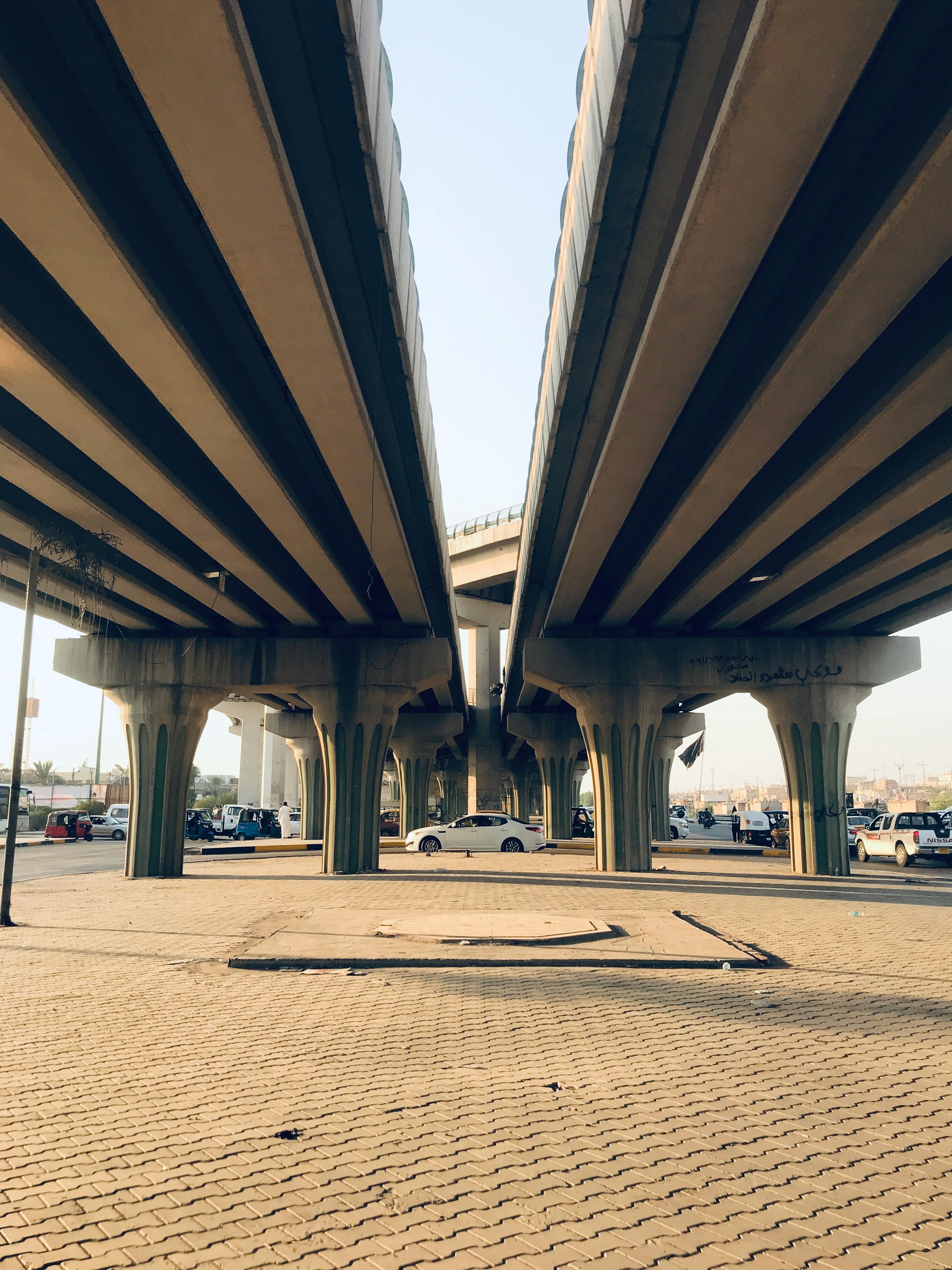 Link Exchanging Traffic