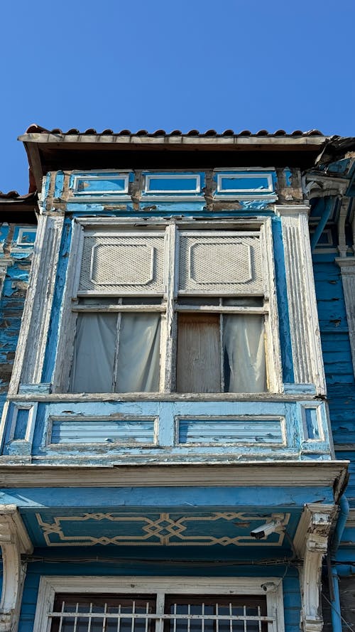 Gratis stockfoto met achtergelaten, beschadigde, blauwe lucht