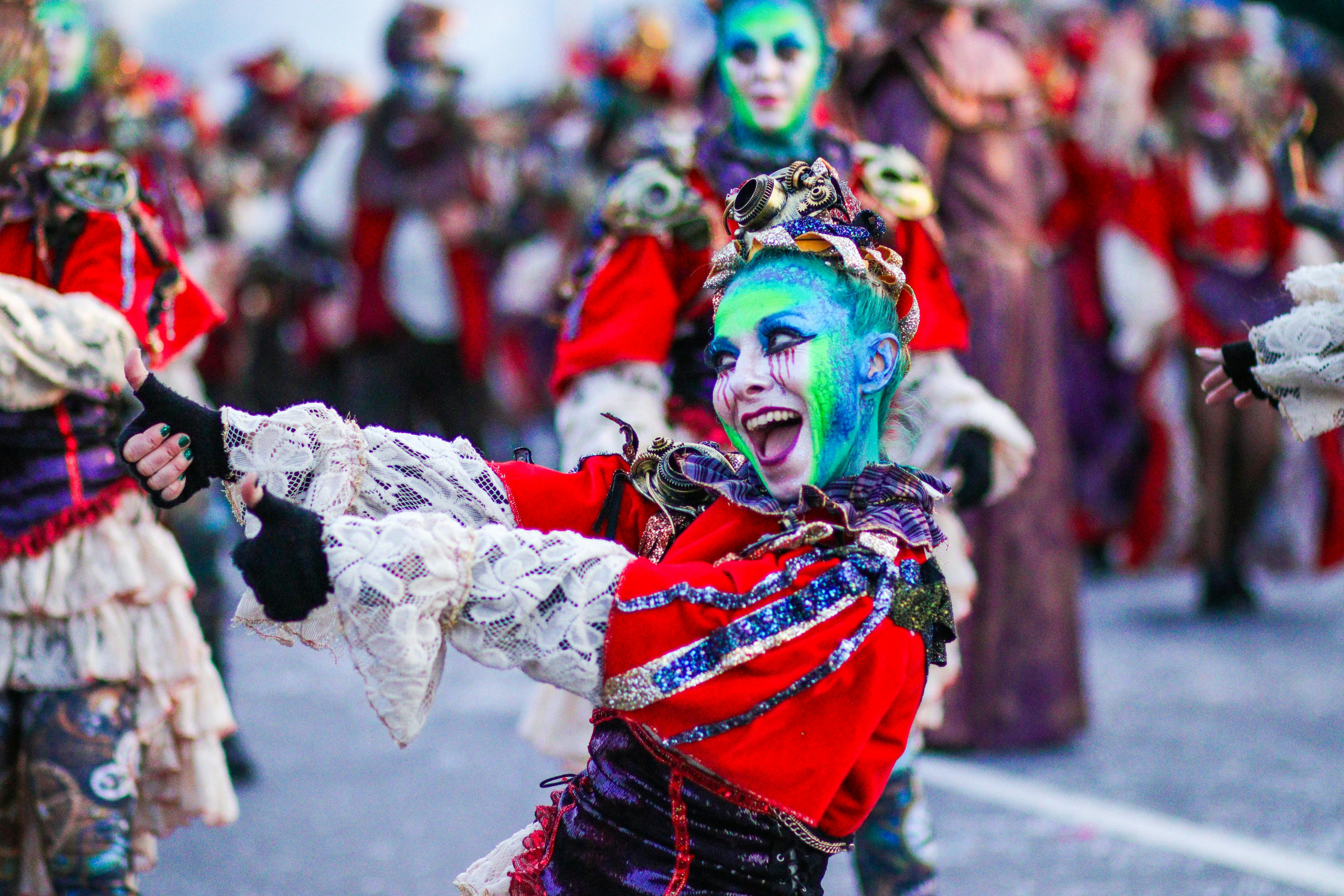 Ücretsiz abartılı kostüm, açık hava etkinliği, açık hava festivali içeren Ücretsiz stok fotoğraf Stok Fotoğraflar