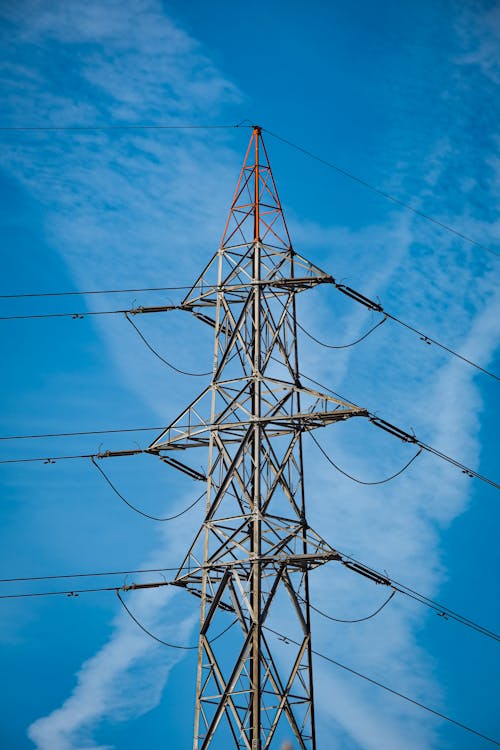 Fotobanka s bezplatnými fotkami na tému drôty, elektrická energia, elektrické vedenia