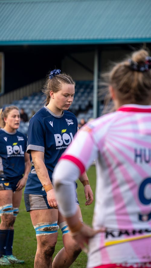 Immagine gratuita di azzurro, donne nello sport, rugby