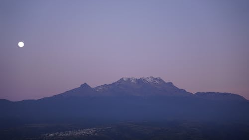 Fotobanka s bezplatnými fotkami na tému hory, luna, mesiac