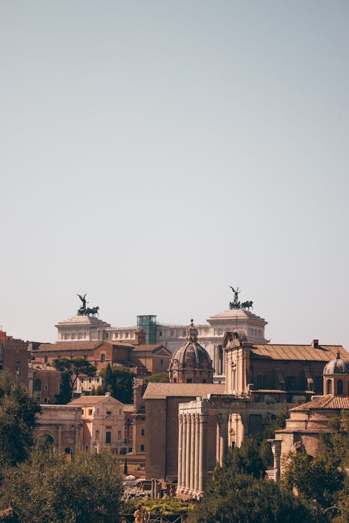 Gratis arkivbilde med antikkens roma, blå himmel, by