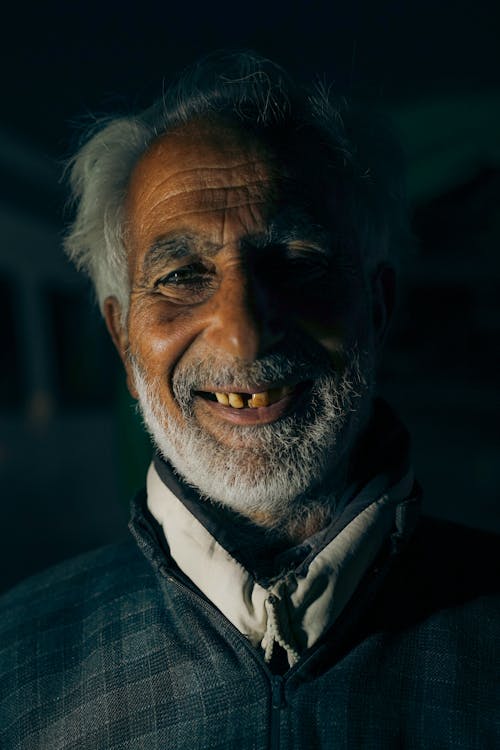 Gratis stockfoto met bejaarden, blij, gezicht