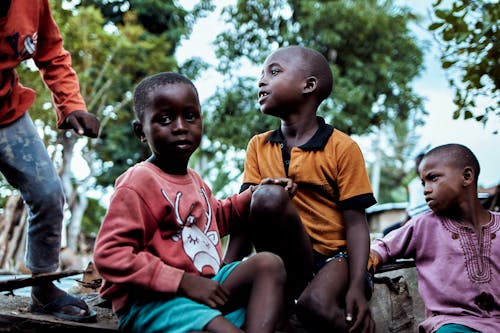 Kostenloses Stock Foto zu afrika, afrikanische kinder, dorf