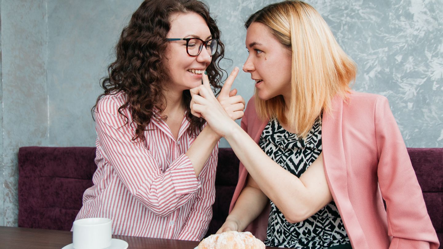 Pourquoi le parrainage entre amis inspire plus confiance que la publicité