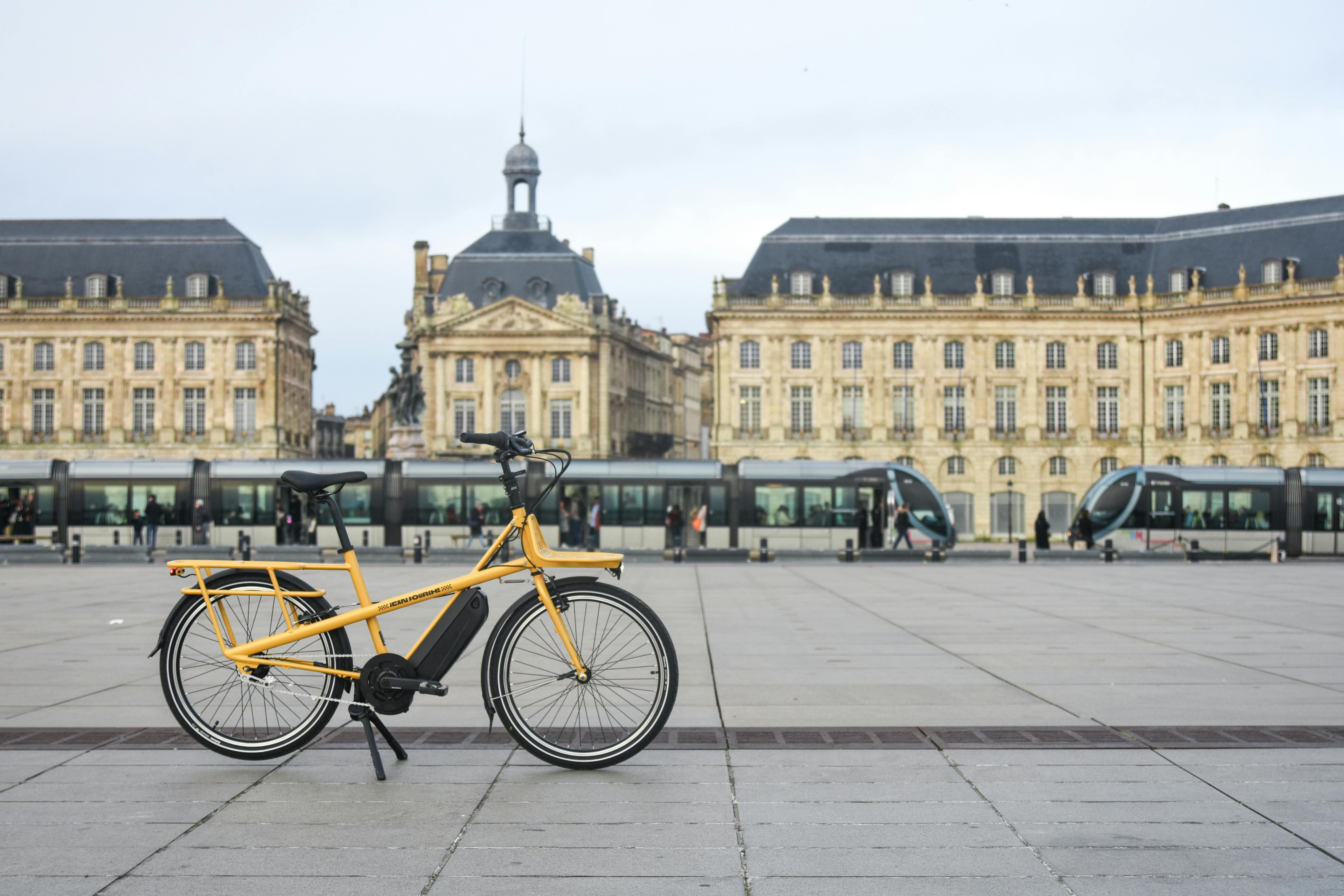 How Folding Ebikes Are Changing Urban Mobility — Photo by Jean Fourche on Pexels