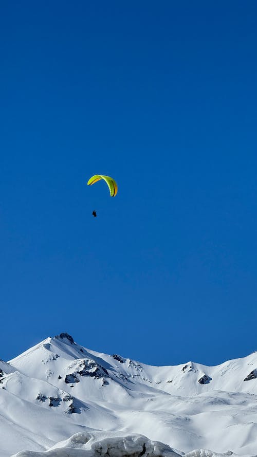 Foto d'estoc gratuïta de aventura, cel blau, cel clar