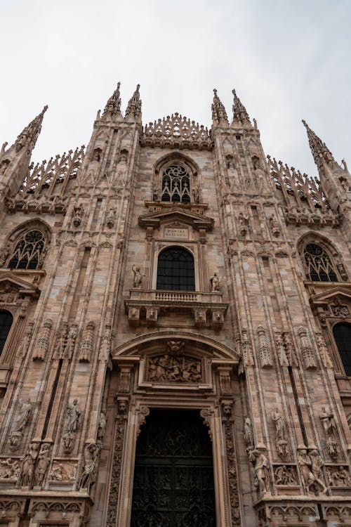 Darmowe zdjęcie z galerii z chrześcijaństwo, duomo di milano, gotycka architektura