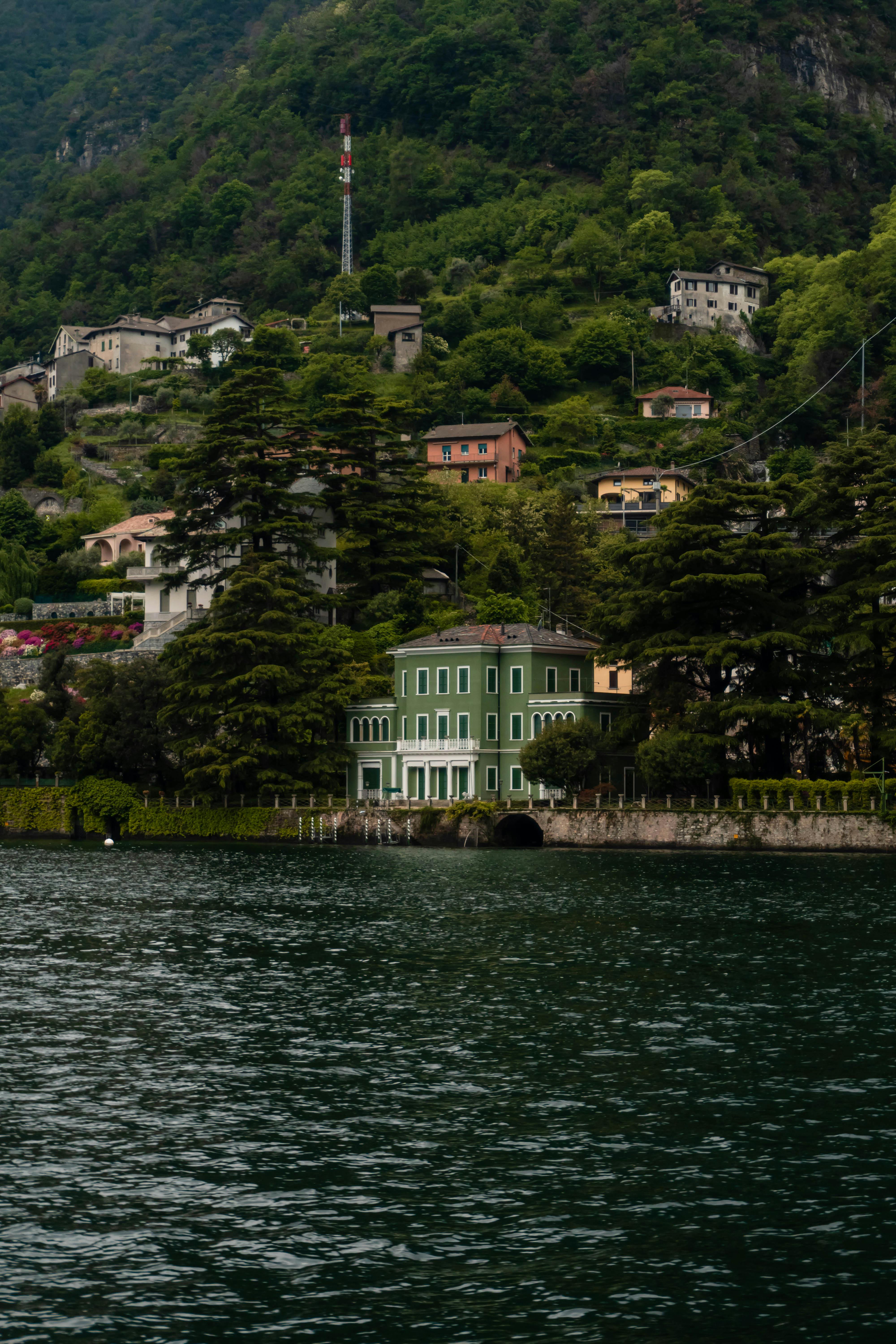 Plaza Herrera: ¿Por Qué Este Lugar Es Un Tesoro Escondido? 5 Guía Completa: Cómo Disfrutar de Plaza Herrera como un Local en 2023