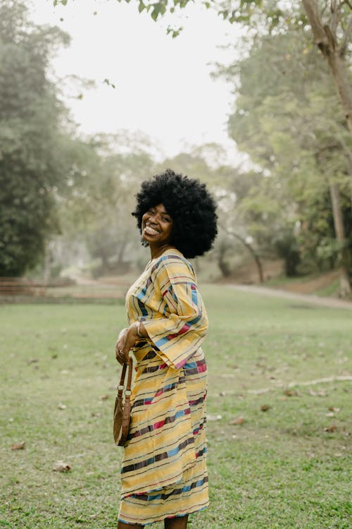 Ingyenes stockfotó Afrika, afrikai nő, afro témában