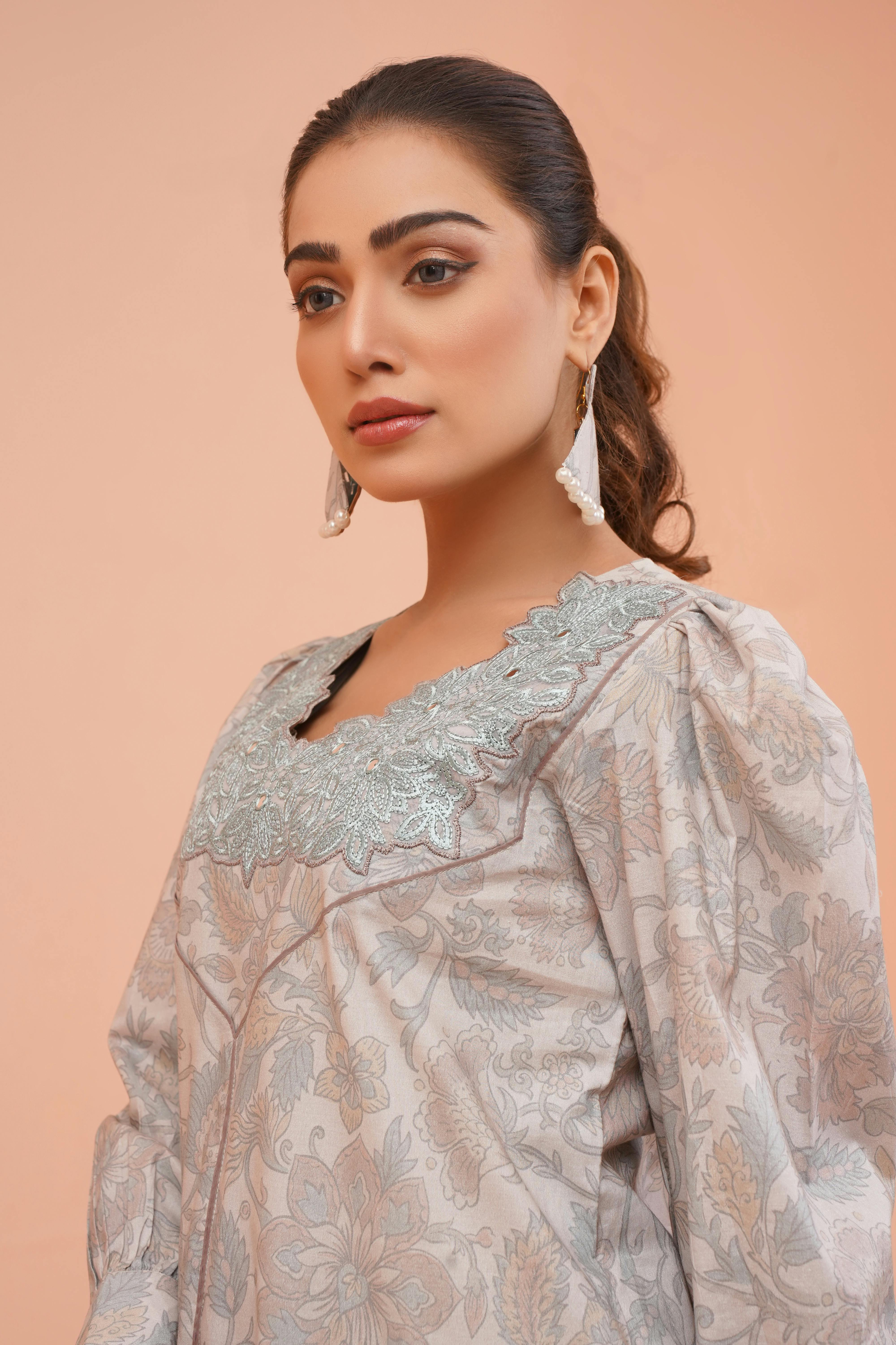 Eastern dresses 2024 shoot by Dhanno · Free Stock Photo