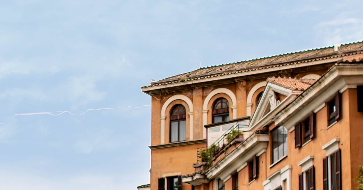 Descubren en Roma un mosaico de 16 metros y un fresco milenario cerca del Coliseo Descubren en Roma un mosaico de 16 metros y un fresco milenario cerca del Coliseo
