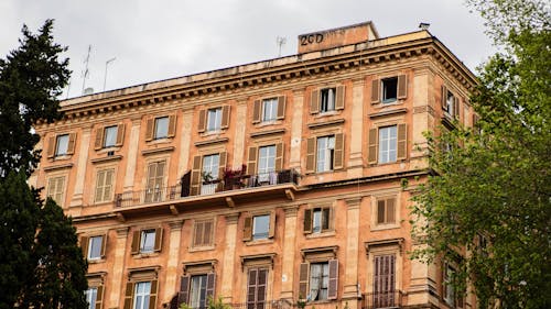 A large building with many windows and balconies