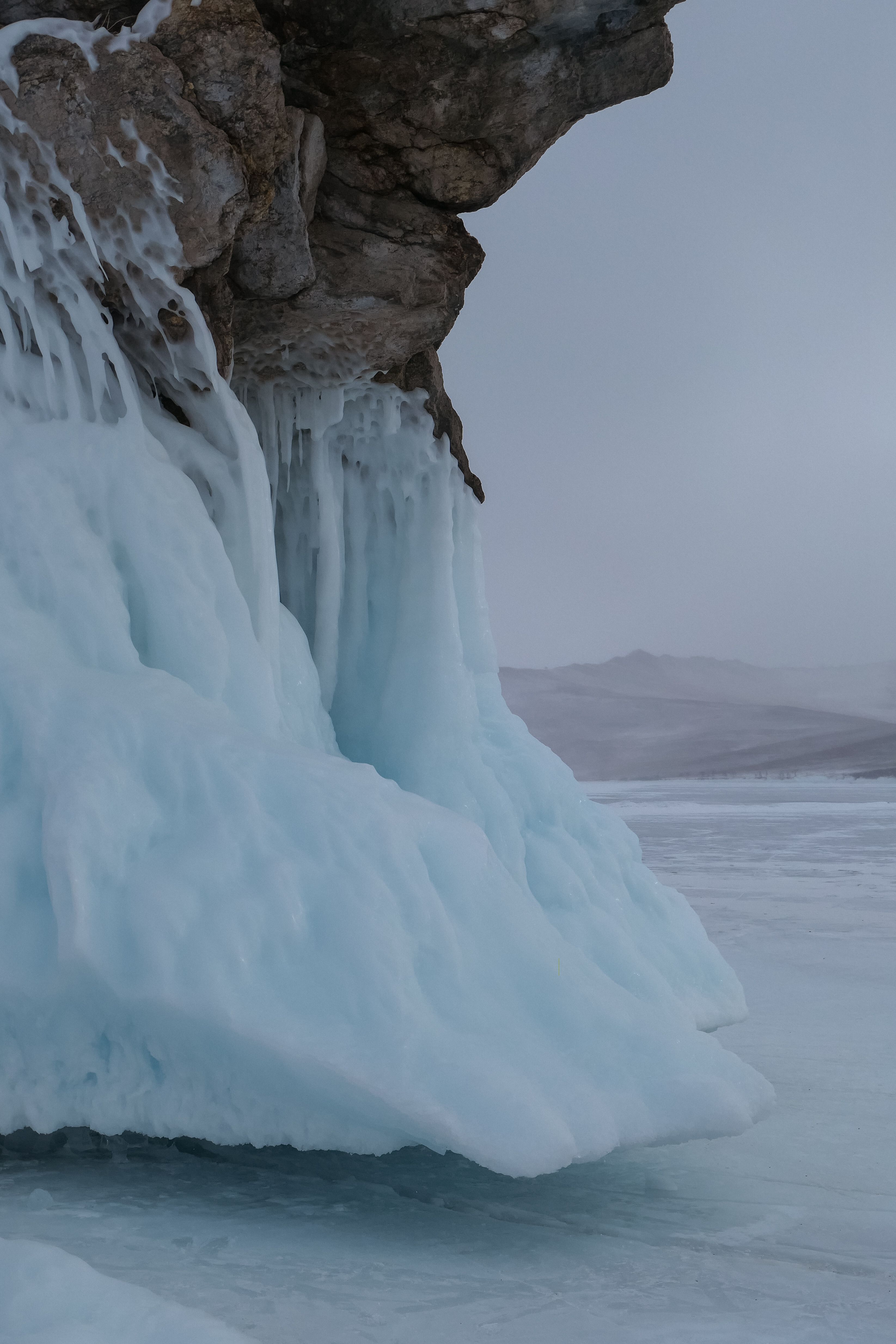 Rock Wall Covered in Ice · Free Stock Photo