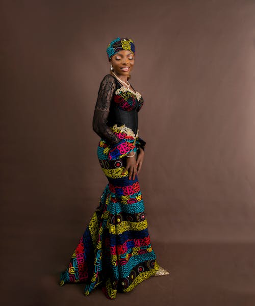 Beautiful Nigerian Lady In A Native Attire