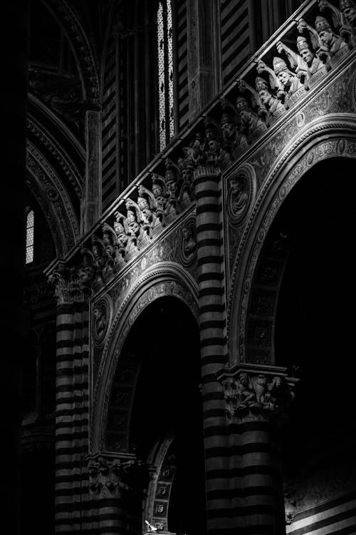 Imagine de stoc gratuită din alb-negru, călătorie, catedrală