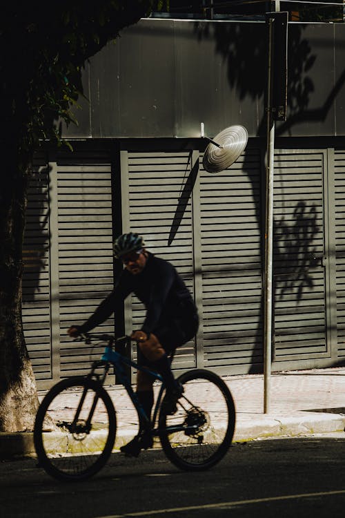 Gratis lagerfoto af byens gader, bygning, cykel