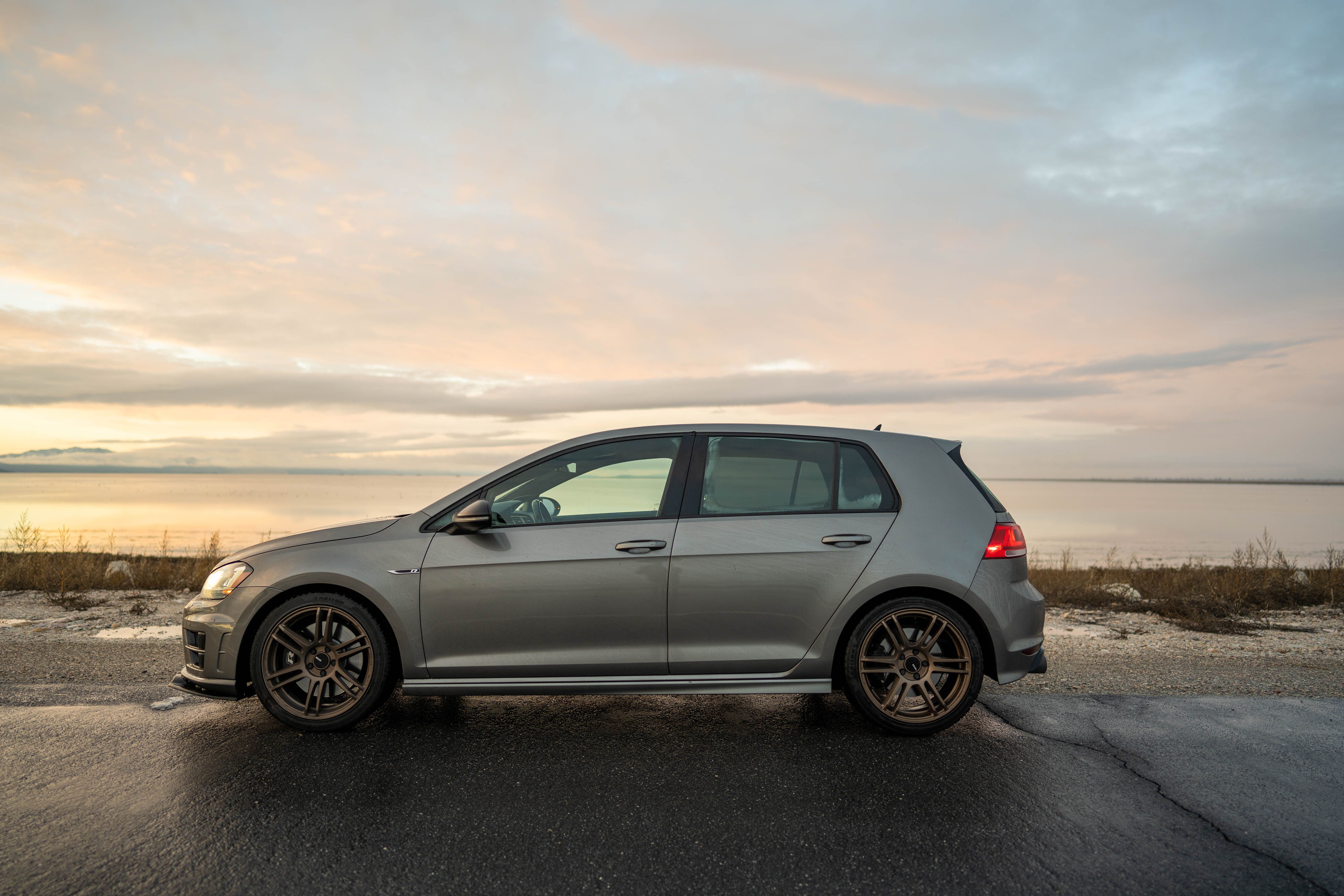 Volkswagen Golf R silver