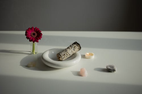 Darmowe zdjęcie z galerii z aromaterapia, biała płyta, biała powierzchnia