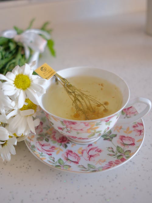 Çay, Çay bardağı, dikey atış içeren Ücretsiz stok fotoğraf