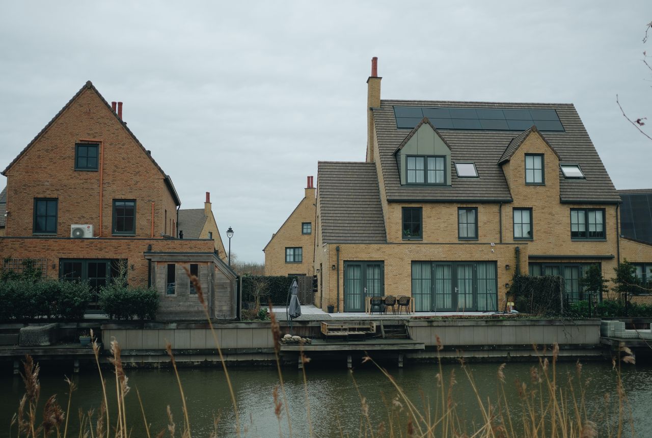 Student removals Bagshot — removals work in progress