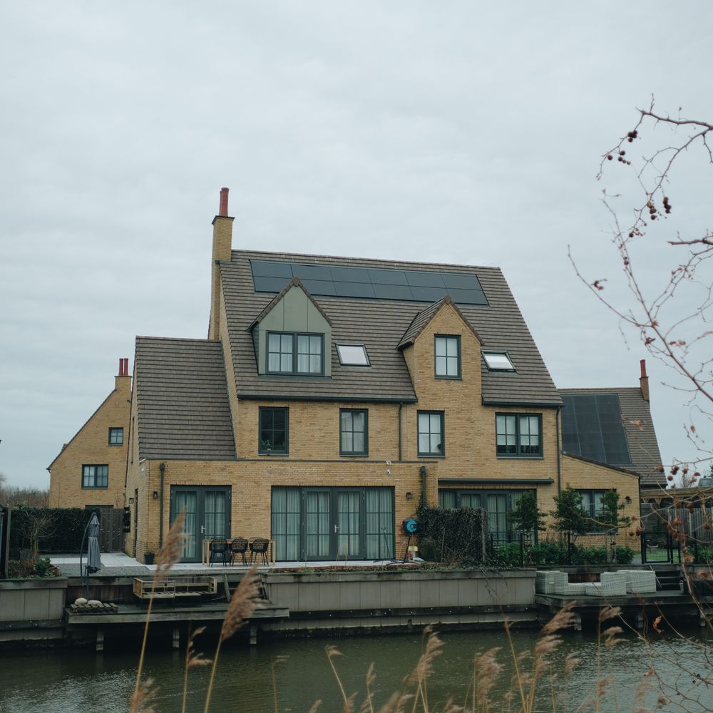 Churt — professional movers carrying furniture on a house move