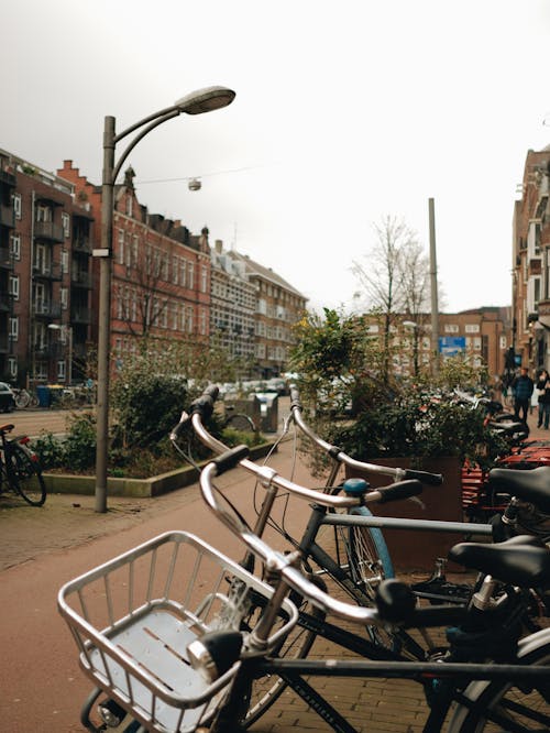 Základová fotografie zdarma na téma Amsterdam, asfalt, budovy